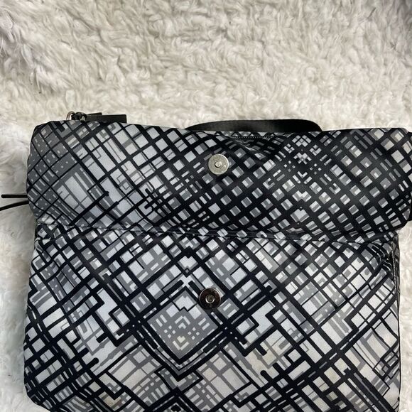 Tutilo New York gray and black Nylon crossbody bag adjustable strap - Picture 13 of 13